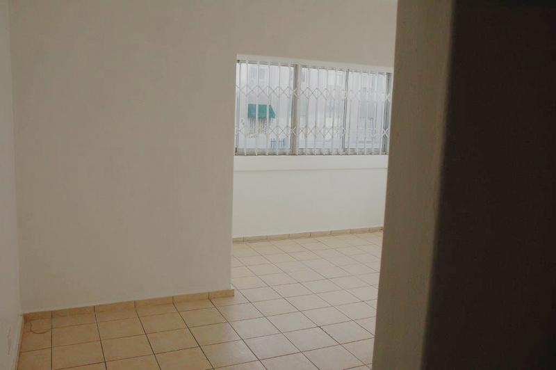 To Let 2 Bedroom Property for Rent in Zonnebloem Western Cape